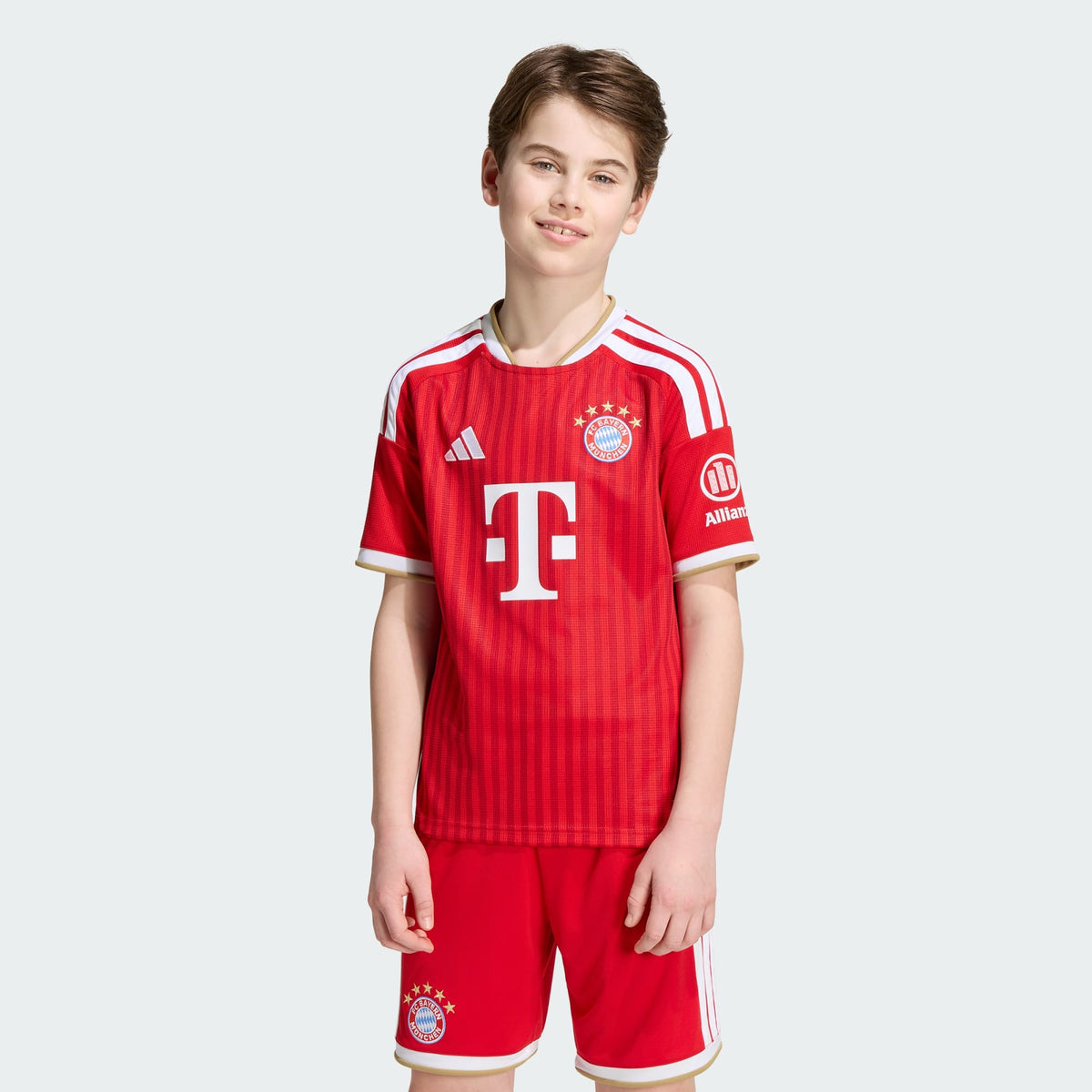 Conjunto Infantil Bayern de Munique 2026/27 I - 3