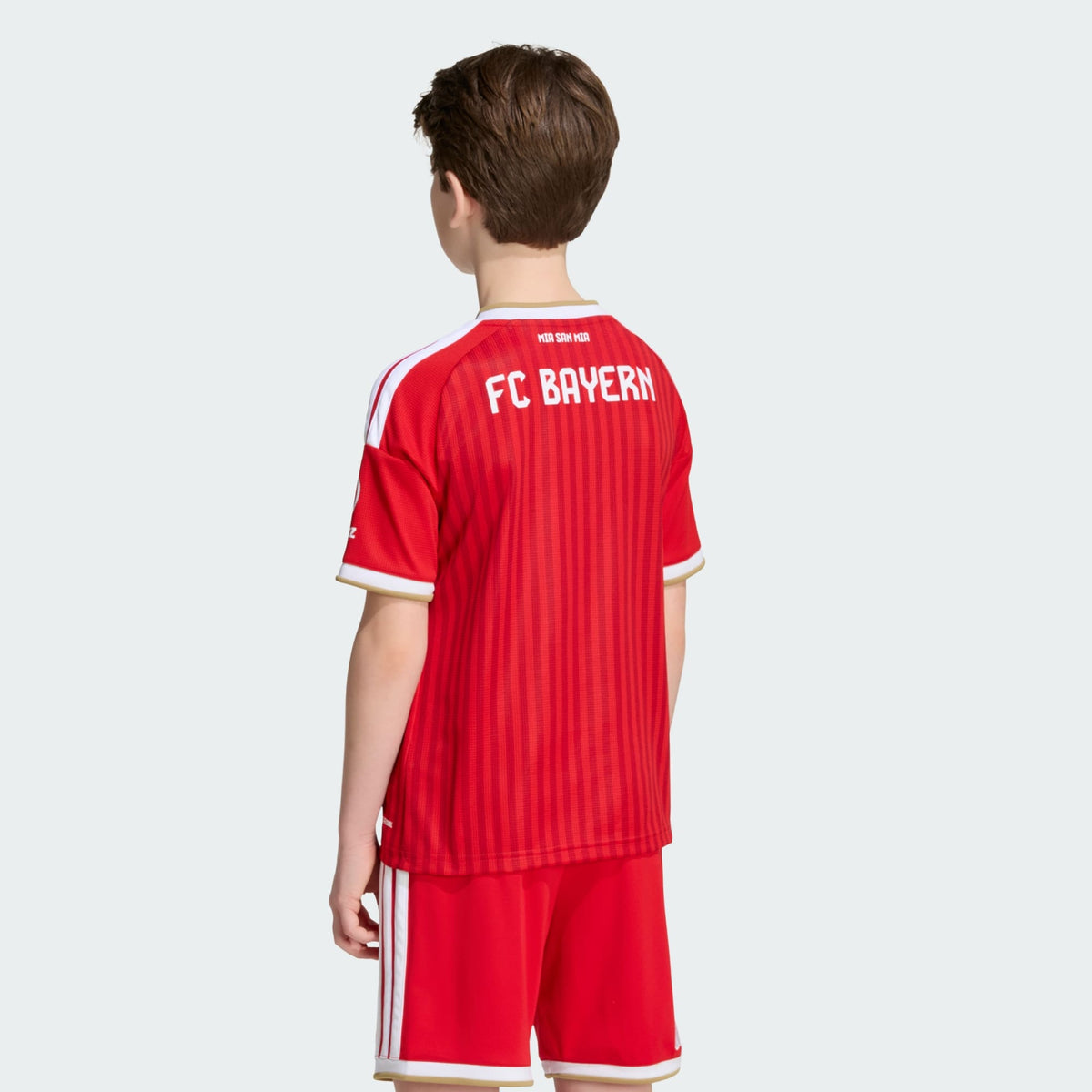 Conjunto Infantil Bayern de Munique 2026/27 I - 4