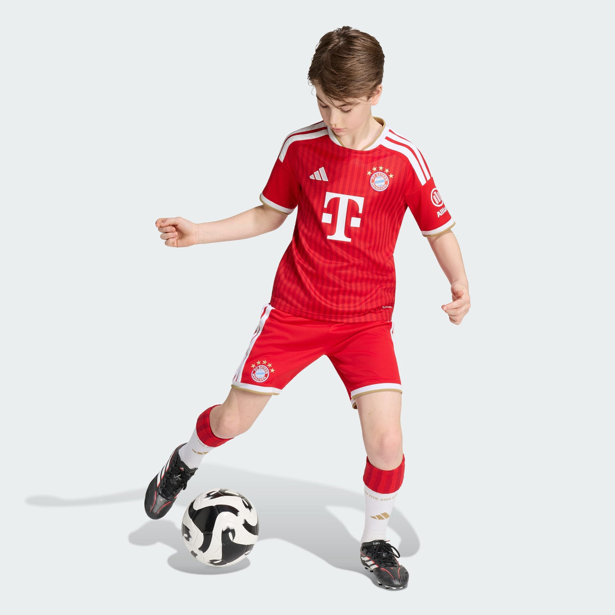 Conjunto Infantil Bayern de Munique 2026/27 I - 5