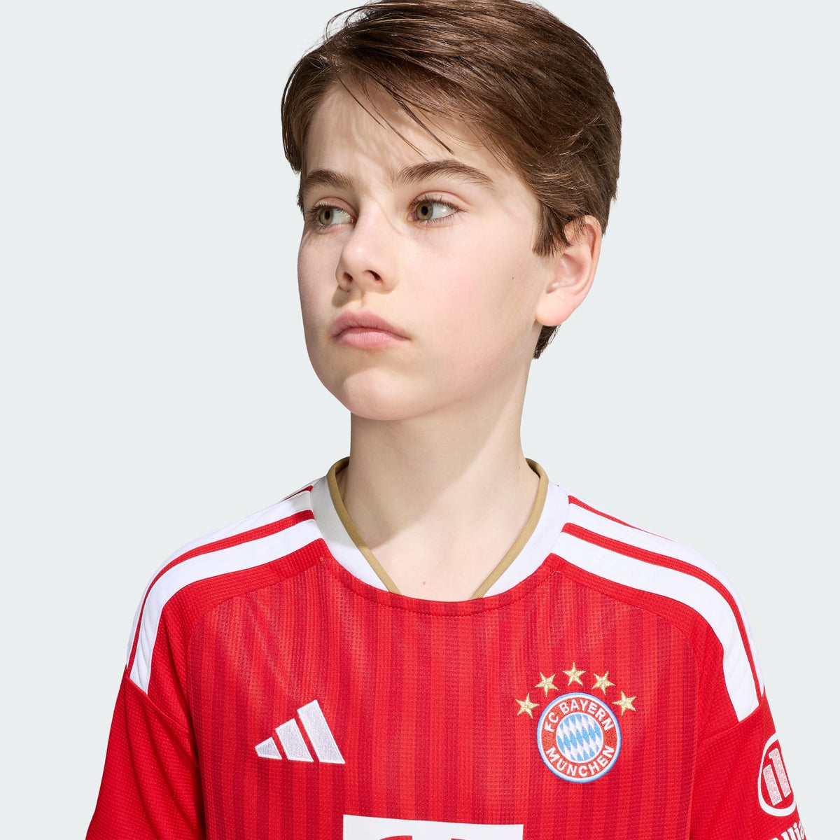 Conjunto Infantil Bayern de Munique 2026/27 I - 8