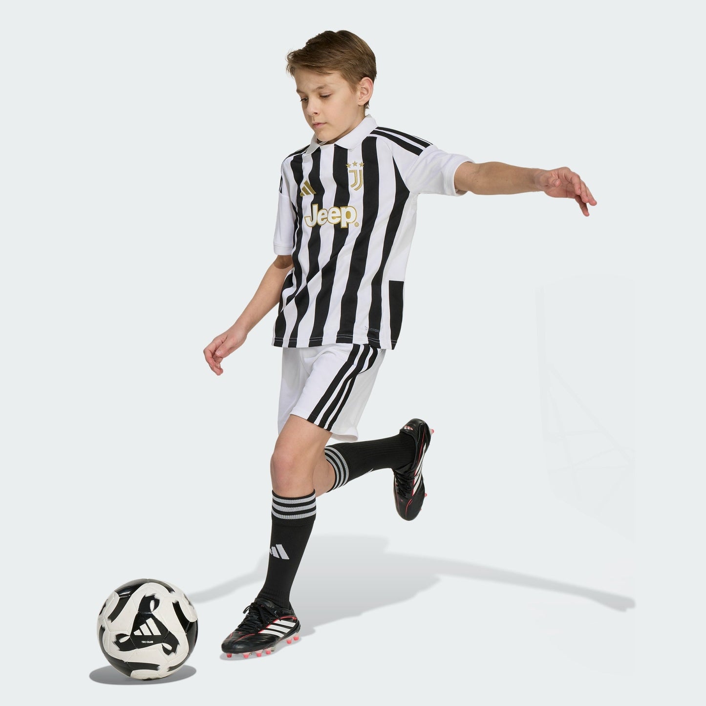 Conjunto Infantil Juventus 2026/27 I - 7