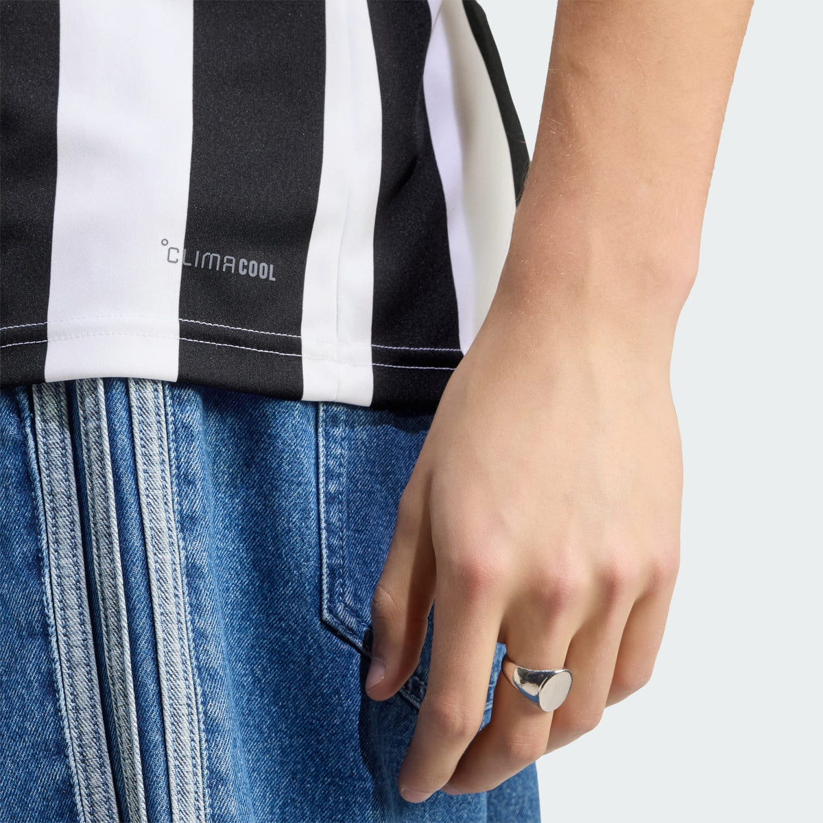Camisa Juventus 2026/27 I - 7