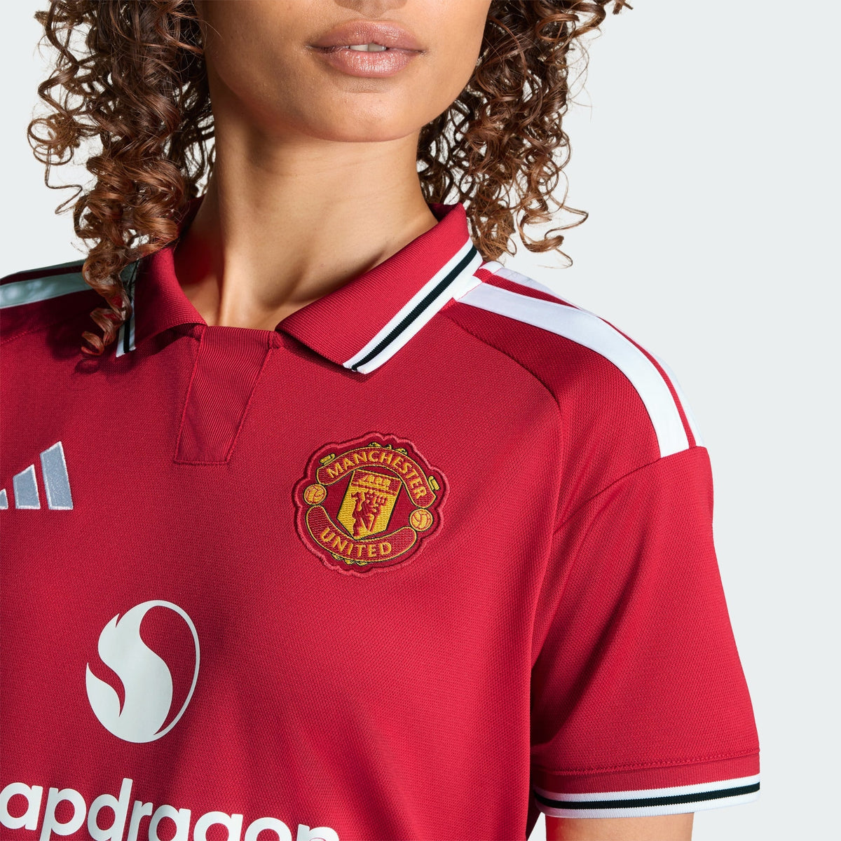 Camisa Feminina Manchester United 2026/27 I - 6
