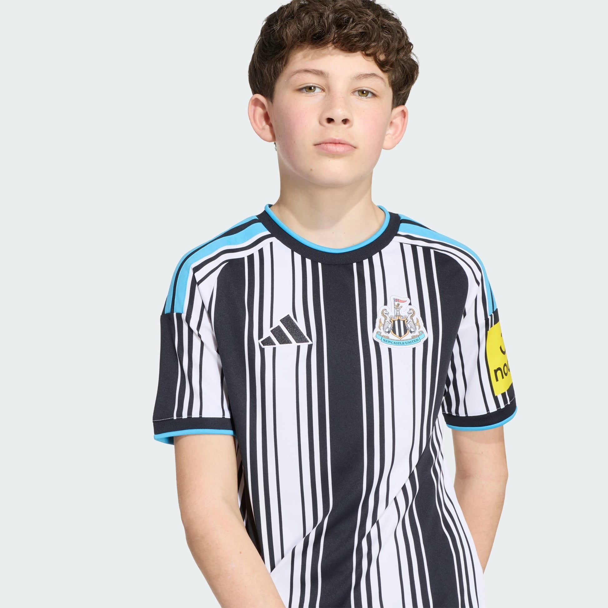 Conjunto Infantil Newcastle 2026/27 I - 6