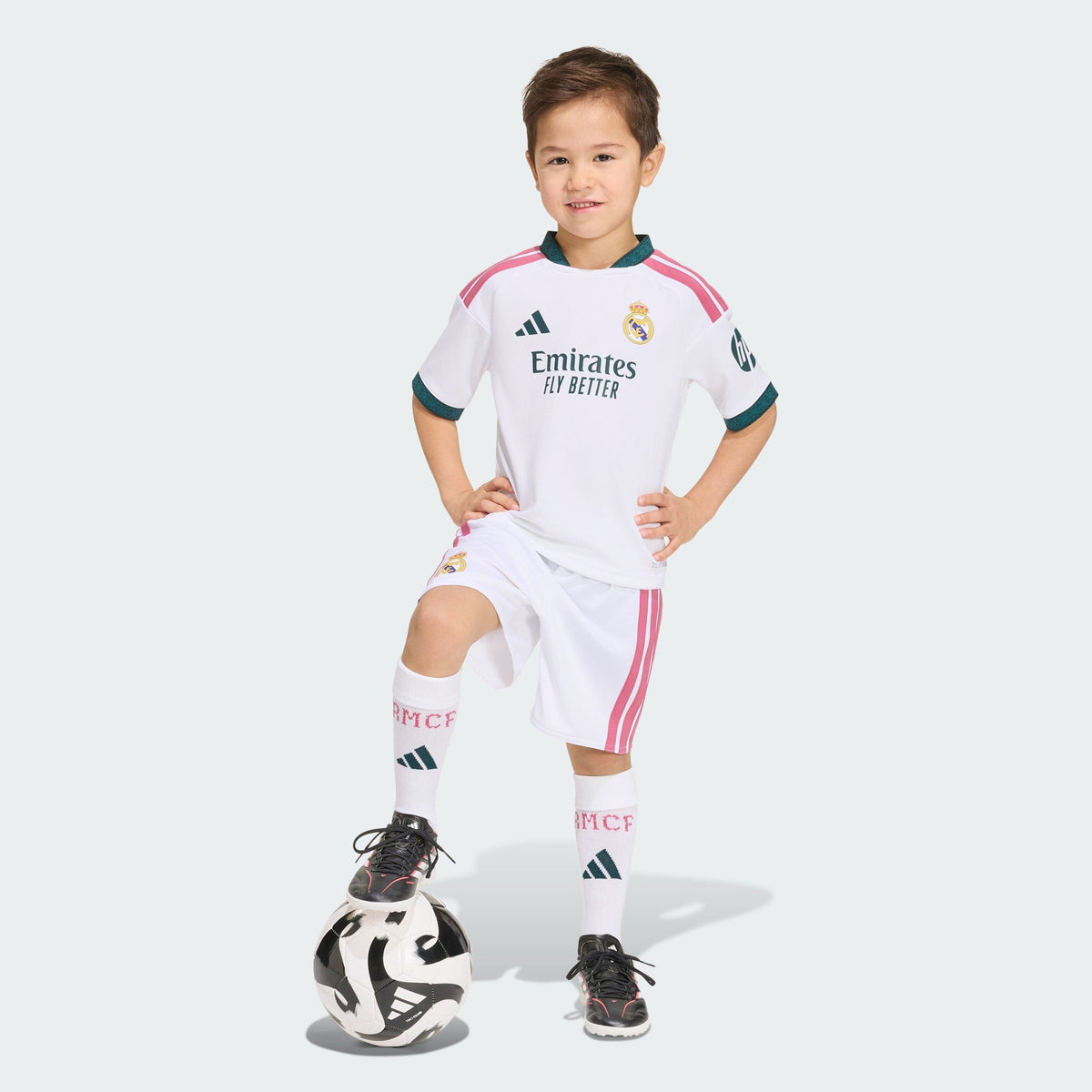 Conjunto Infantil Real Madrid 2026/27 I - 5