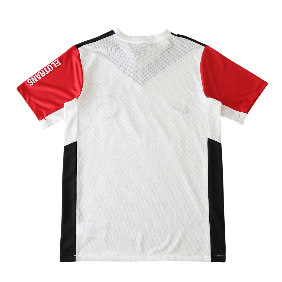 Camisa Frankfurt I 2024/25